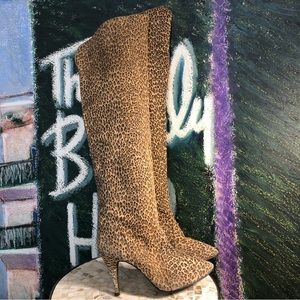 Amazing Cheetah-Print Suede Knee Boots w/3.5”heel, 14”calf, 18”hi fm top of heel